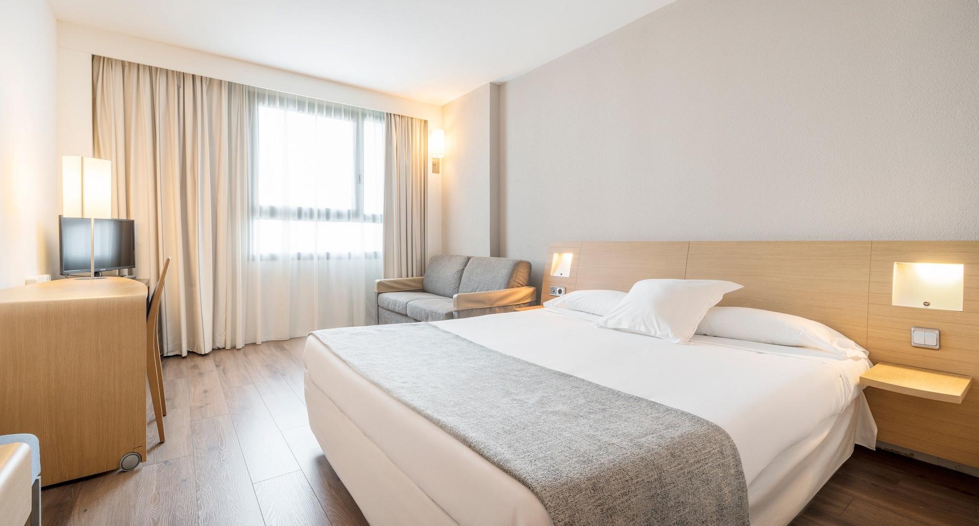 Hotel Ilunion 4 Valenza